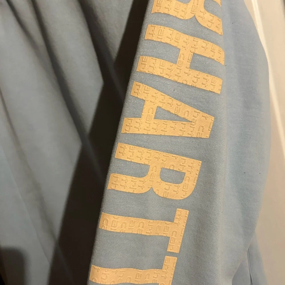 NWOT Carhartt Women's Block Logo
Graphic Crewneck Sweatshirt -
Moonstone - Picture 4 of 6